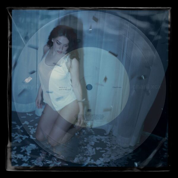 Charli XCX – Party 4U