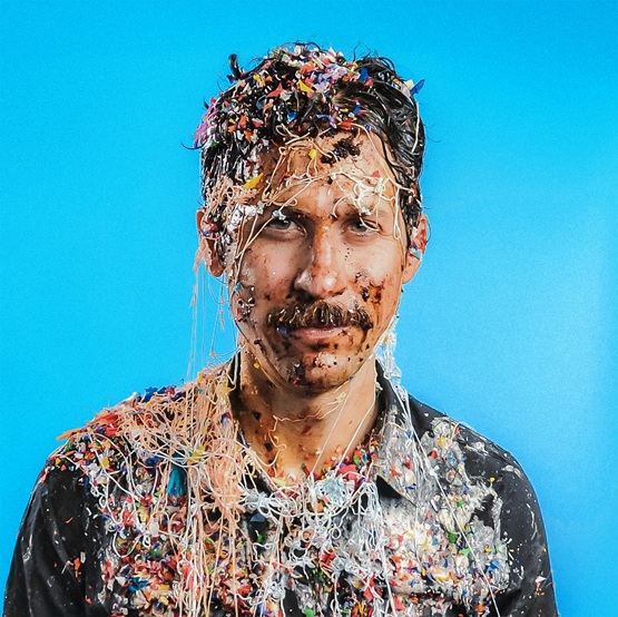 We Are Scientists – Buckle